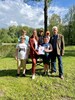 Ministerin Bettina Martin übergab des Förderbescheid für den Spielplatz Krackow an Bürgermeister Gerd Sauder und fünf Kinder aus der Gemeinde.©WKM/F.Gradnitzer
